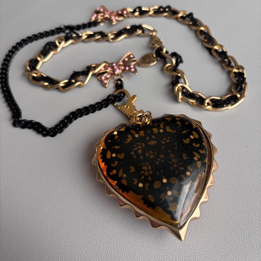 Vintage Betsey Johnson Large Lucite Heart Necklace Gold Tone Chain Ribbon 33.5"